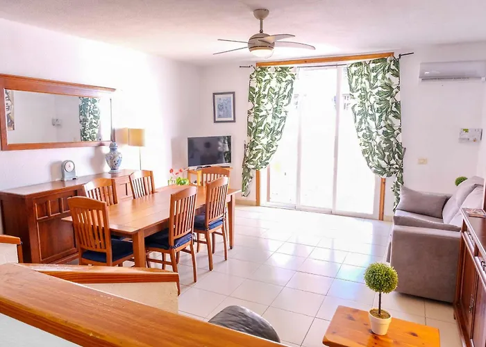 Parque Santiago 2 2 Tenerife & Sales Villa Playa de las Américas