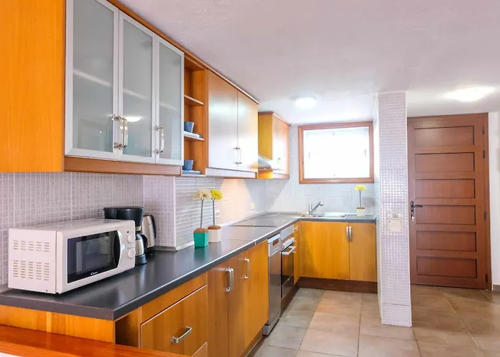 Parque Santiago 2 2 Tenerife & Sales Playa de las Américas