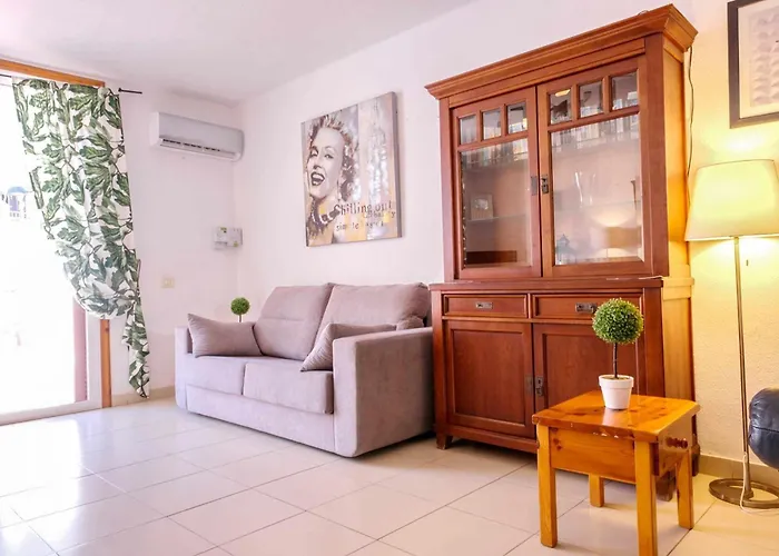 Parque Santiago 2 2 Tenerife & Sales * Playa de las Américas